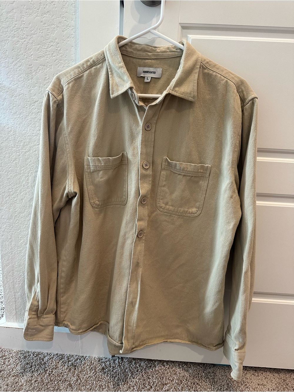 Abbreviated Men's Casual Long-Sleeve Overshirt in Light Tan